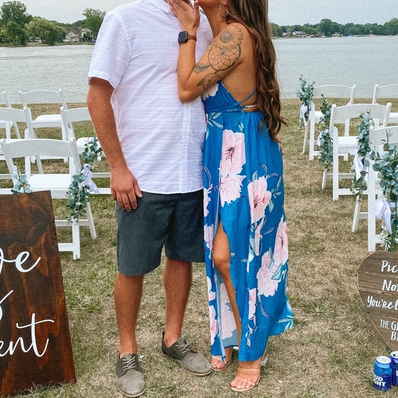 Backless floral split maxi dress - Picture 5 of 12